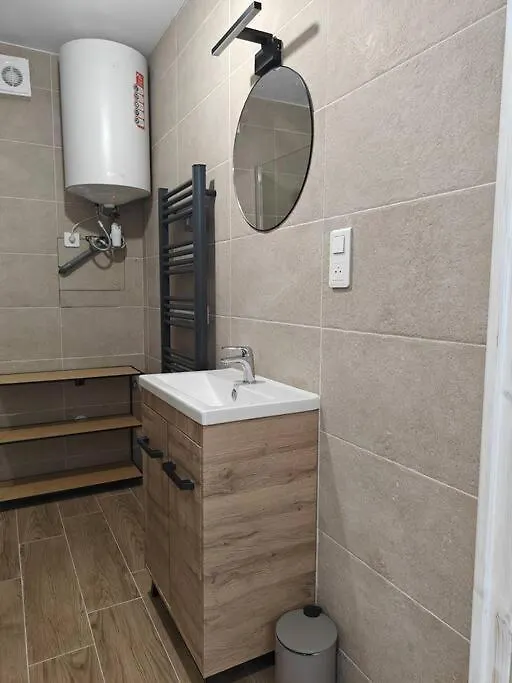 Studio Equipe - Parking Saint-Gaudens  0*, Saint-Gaudens (Haute-Garonne)