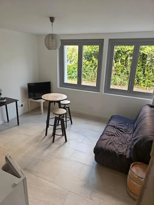 Studio Equipe - Parking Saint-Gaudens  0*, Saint-Gaudens (Haute-Garonne) Francie